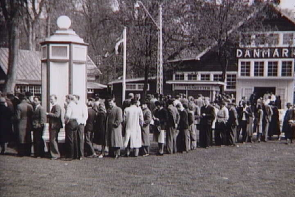 Foto histórica del parque de atracciones Bakken en 1945